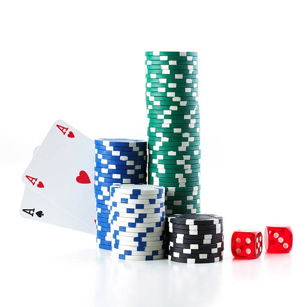 seventeen platform interface showing football, live tables, and slot games